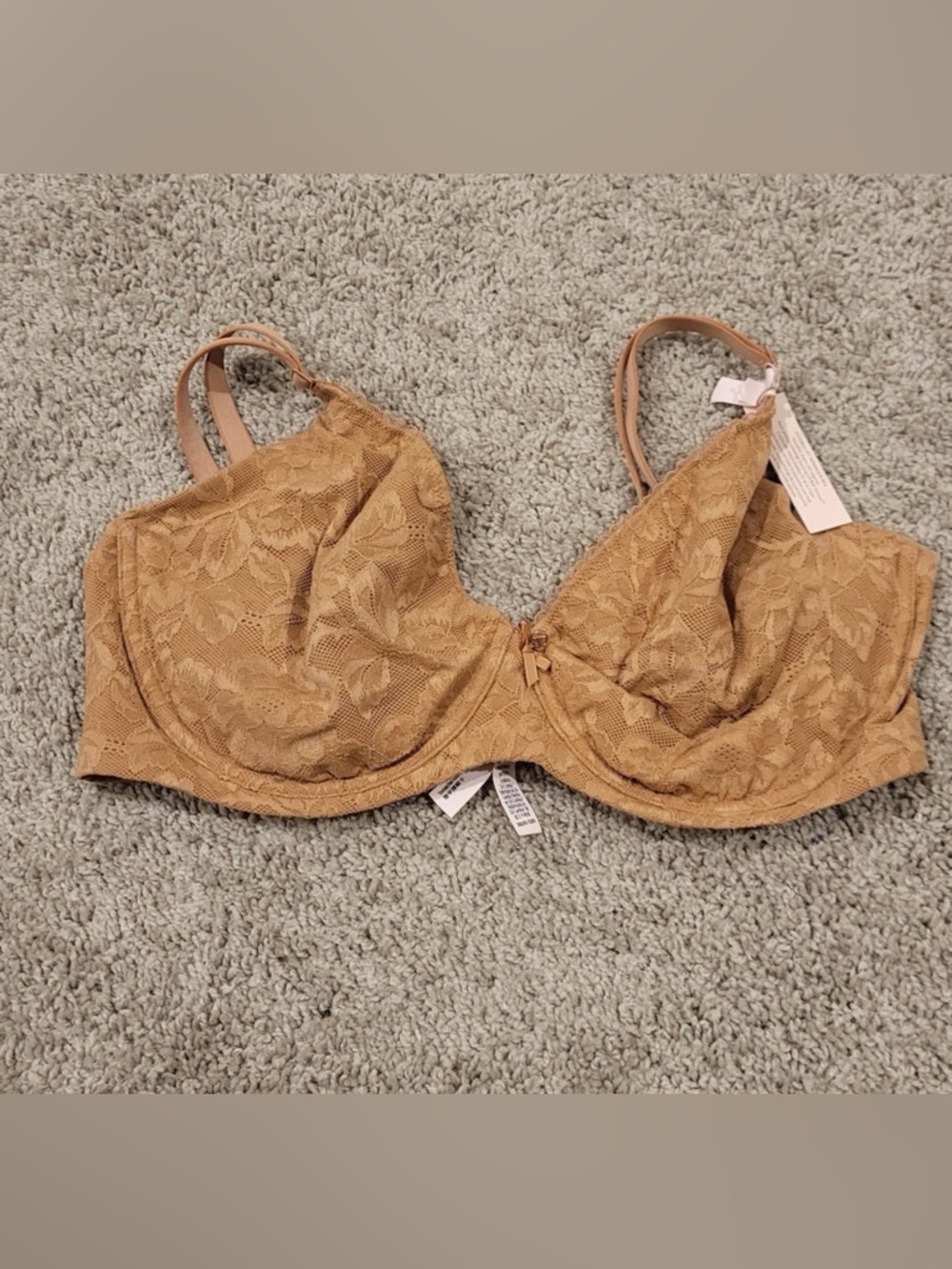 Victoria's Secret Invisible Lift Minimizer Bra Unlined Size 38 DD NWT